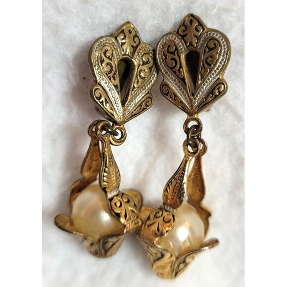 Toledoware Vintage Dangle Clip On Earrings Drop Pearl Goldtone Spain Flamenco - Picture 4 of 11